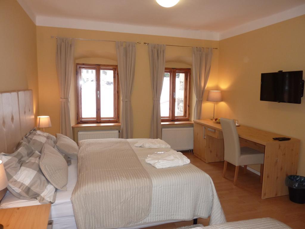Apartments And Suites Kremnica Kamer foto