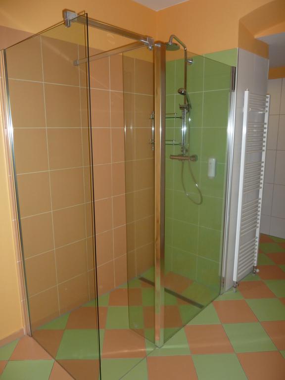 Apartments And Suites Kremnica Kamer foto