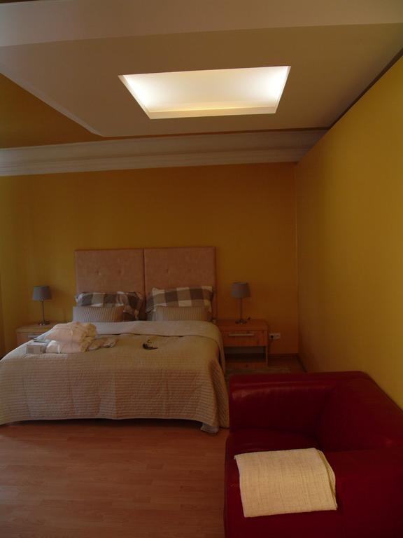 Apartments And Suites Kremnica Buitenkant foto